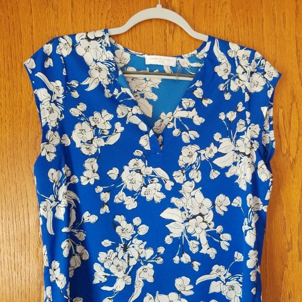 Cap sleeve blouse , size small , good condition